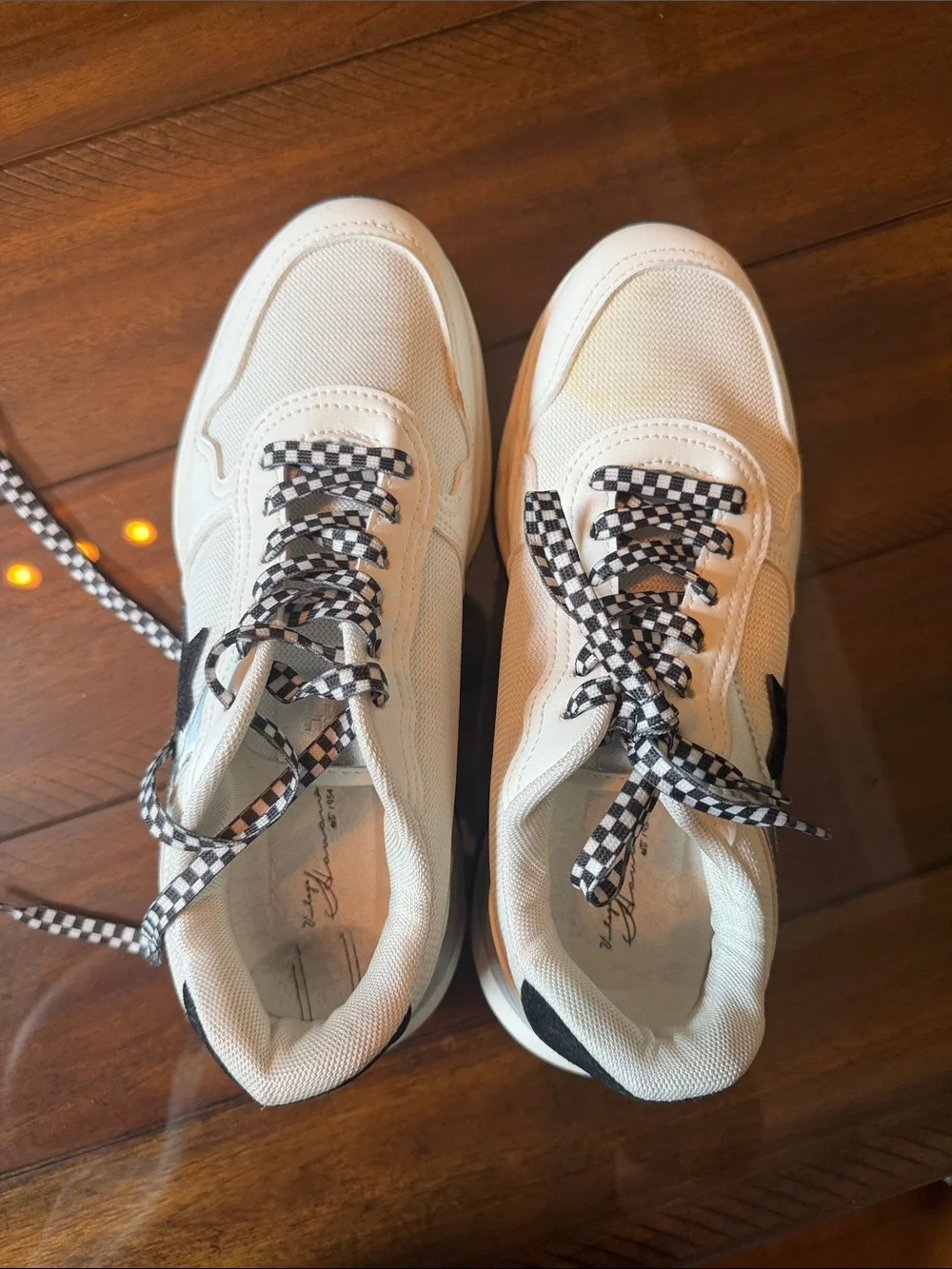 Vintage Havana White Sneakers with Black Star